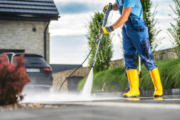 Best Pool Deck Cleaning  in Whitewater, CA